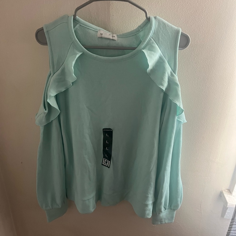 Nwt Liz Claiborne cold shoulder top